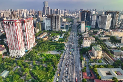 Admiring Hanoi from above 15 years after expansion 