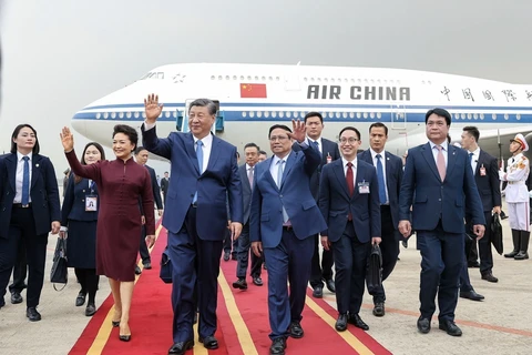 Chinese Party, State leader begins state visit to Vietnam