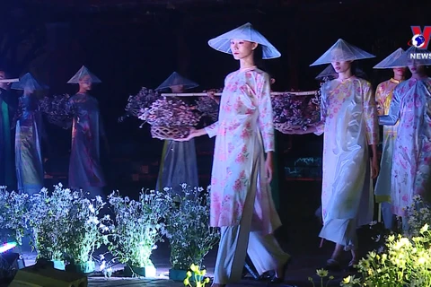 Ao Dai showcase features designers’ hometowns