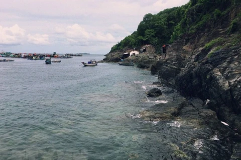 Tranquil beauty of Hon Chuoi - outpost island in southwestern sea