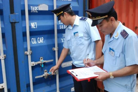 Customs force to crack down origin frauds, illegal transshipment