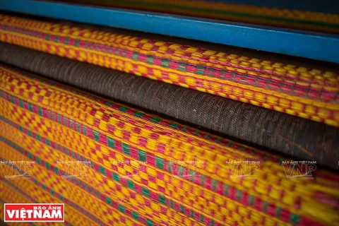 Ca Hom – Ben Ba sedge mat weaving village