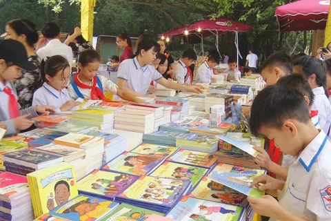Book fair kicks off as part of upcoming Hung Kings Temple Festival