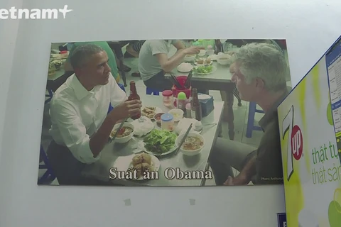 Bun cha restaurant becomes a big hit after Obama’s visit