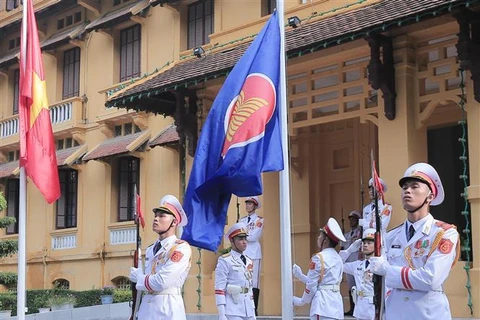 Flag-raising ceremony marks ASEAN foundation