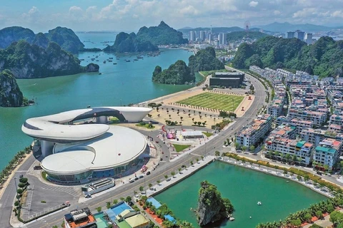 Ha Long - Cam Pha among Vietnam’s most beautiful coastal roads