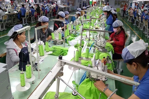 Vietnamese firms move to foster apparel exports to Canada