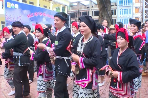Moc Chau becomes top tourism destination 