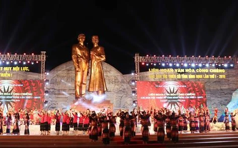 Binh Dinh hosts first Gong cultural festival