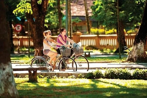 Hue plans to launch bike tourism service 