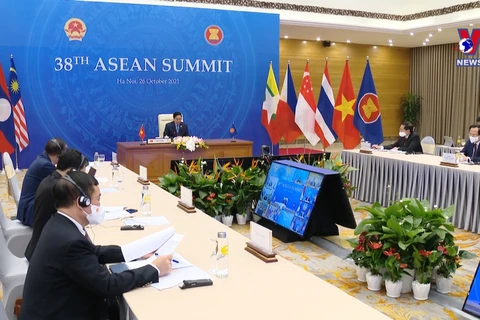 PM proposes two key tasks of ASEAN at summit