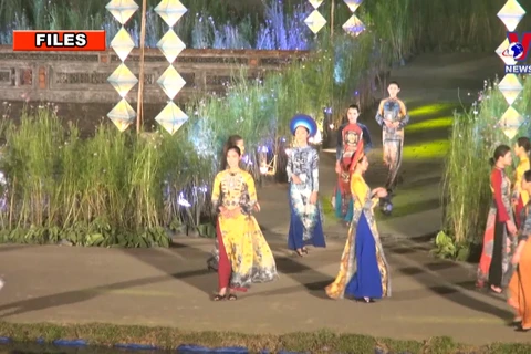 ‘Ao dai’ promoted during 28th Vietnam Film Festival