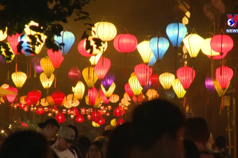 Lanterns - soul of Hoi An ancient town