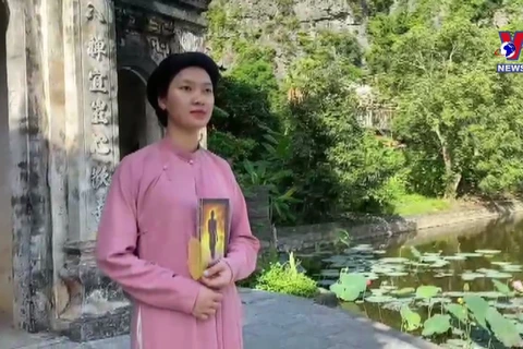 Spreading the beauty of ancient Vietnamese costumes