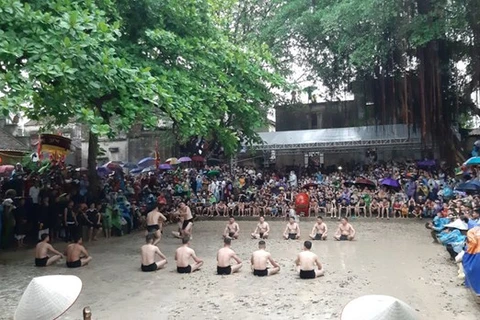 Van Village mud ball wrestling – sun worship and fun in the mud