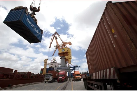 Trade surplus with European-American market reaches nearly 125 bln USD
