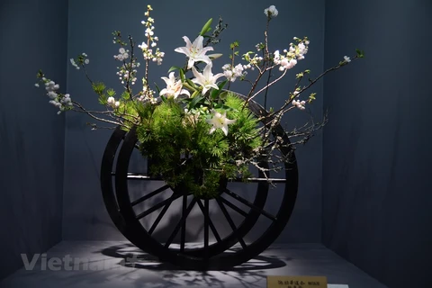 Vietnamese flower arrangements displayed at Japan exhibition 