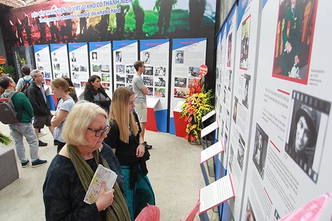 Exhibition recalls springtime of historical witnesses