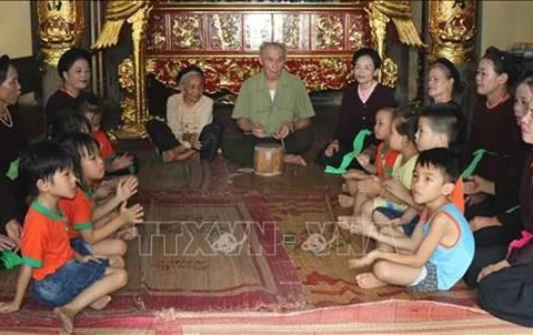 Bac Ninh moves to preserve folk singing