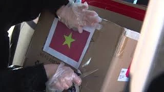 Vietnamese in Russia make COVID-19 masks for locals