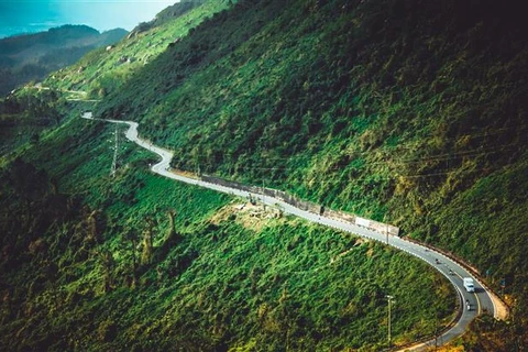 Hai Van pass, the best coast road in central Vietnam