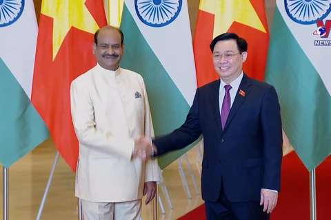 Indian Lower House Speaker visits Vietnam