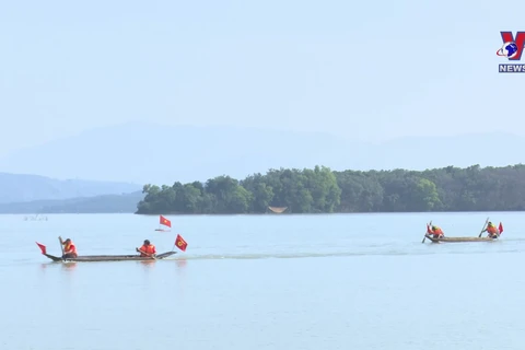 Unique dugout boat racing festival on Po Co River