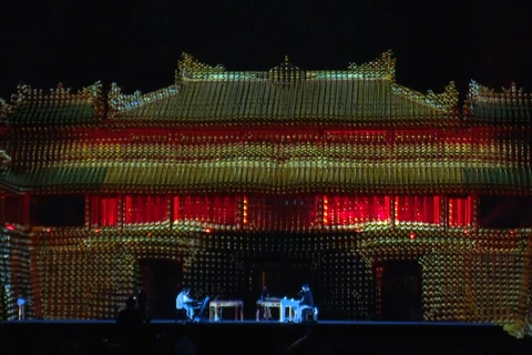 Light art show lights up Hue Imperial Citadel