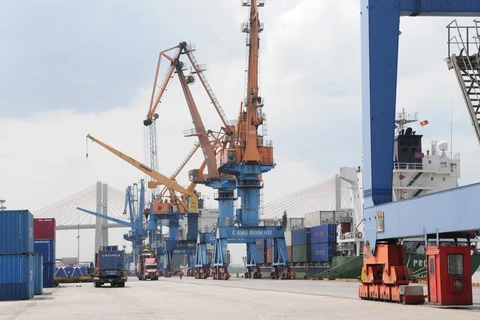 Market recovery slow, export turnover decreases by 5.9%