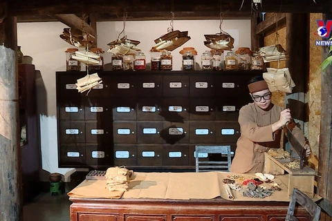 Maintaining old crafts along Hanoi’s old streets