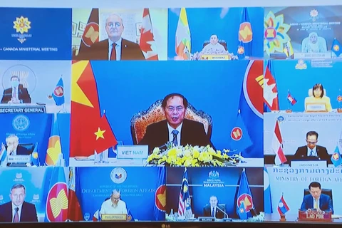 Foreign Minister attends ASEAN-Canada Ministerial Meeting