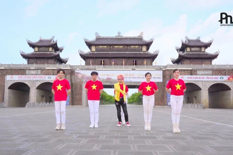 Korean sings Vietnamese in new music video