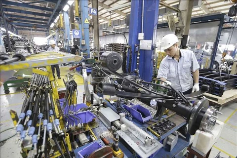 Hanoi’s industrial production sailing through difficulties