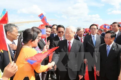Party chief meets Lao Prime Minister
