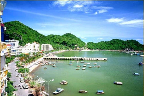 Quang Ninh develops local tourism brand 