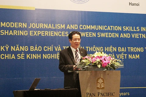 Vietnam, Sweden share modern journalism, communication skills