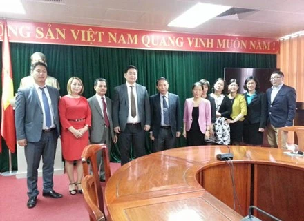Vietnam, Mongolia boost trade union partnership