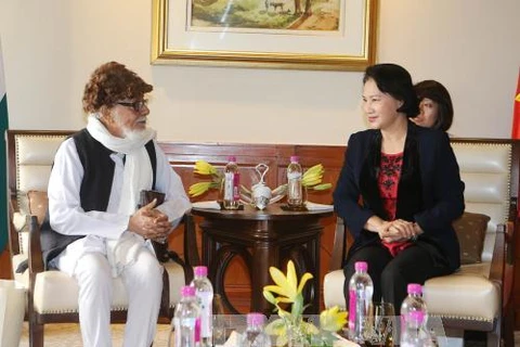 Vietnam, India called to strengthen solidarity