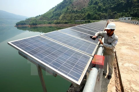 Quang Binh solar power project makes adjustments