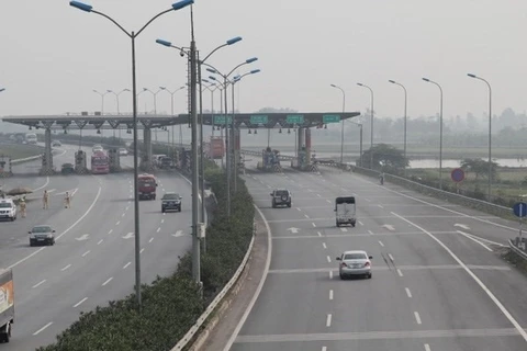 Trial starts on one expressway toll station