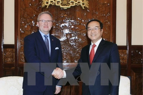 Vietnam suggests establishing inter-gov’t committee with Poland 