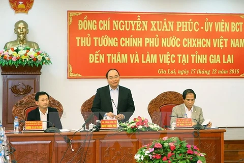 PM urges incentives for investors in Gia Lai 