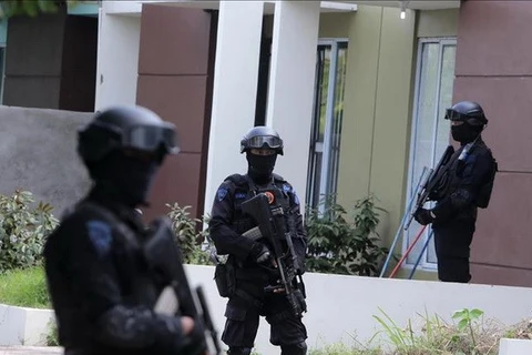Indonesian police kill two militants