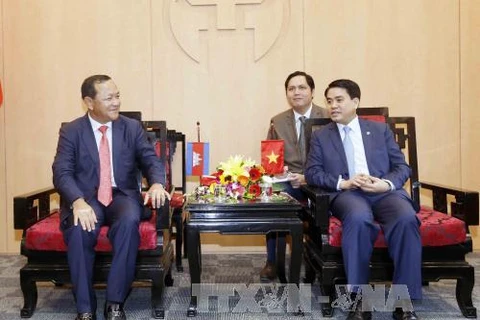 Hanoi, Phnom Penh redouble all-round cooperation