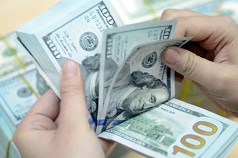 Reference exchange rate drops 2 VND