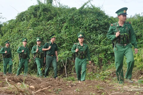 Vietnam, Cambodia border guards hold friendly exchange