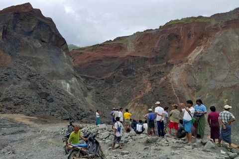 Landslide kills at least 20 in Myanmar