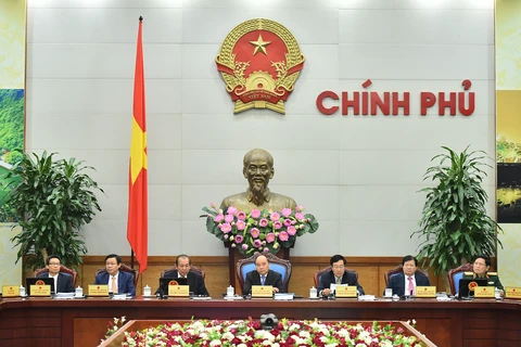 Vietnam targets stronger economic restructuring in 2017