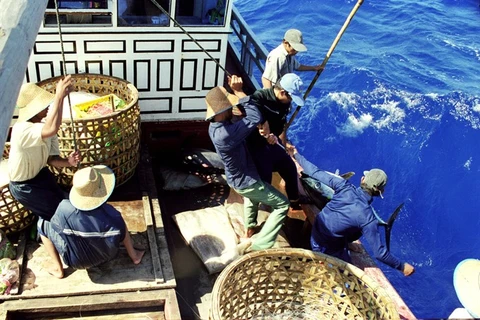 Legislators to keep tabs on fishermen’s compensation