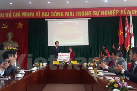 Red Cross Society of China supports Vietnamese flood victims 